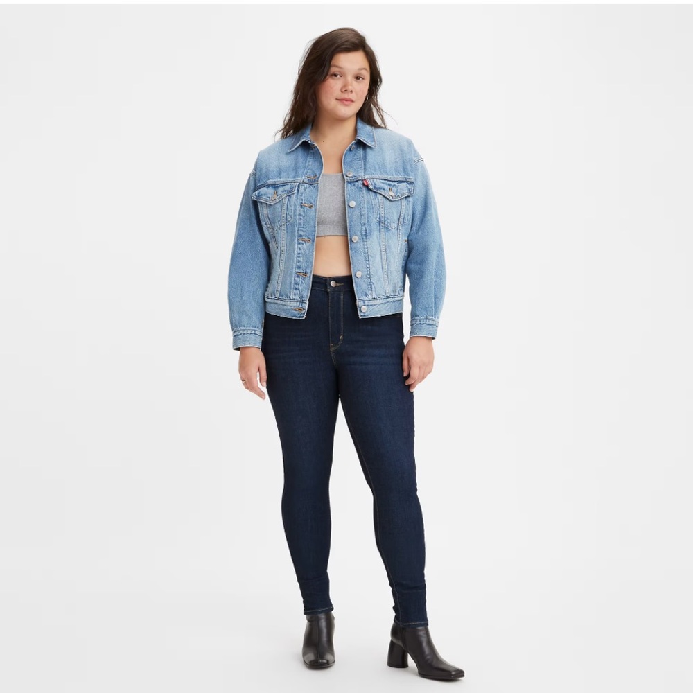Levi’s 720 dark jeans size 28